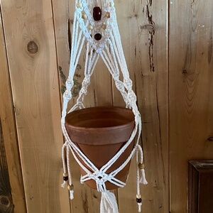 Macrame plant hanger